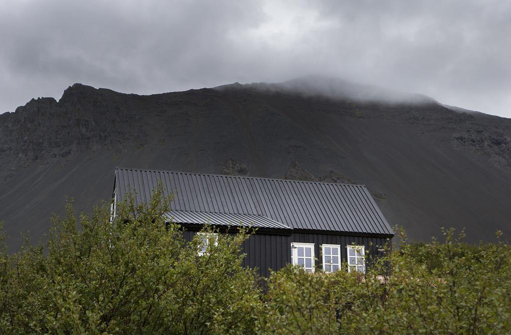 Black Timber House Боргарнес Екстериор снимка